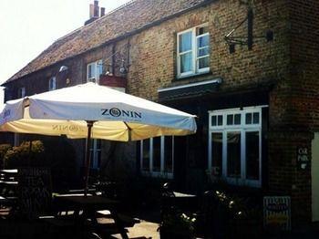 The Northbrook Arms Hotel Micheldever Exterior photo